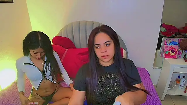your favorite girls online show from 06-21-26, 04:59