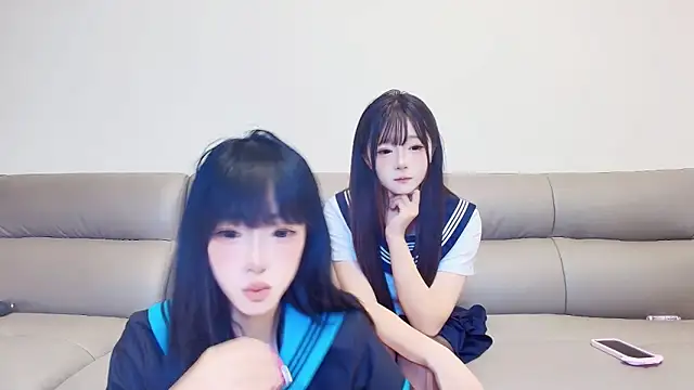 Snapshot of guoguo-888 chatting on 06-12-26, 03:49 guoguo-888 online show from 06-12-26, 03:49