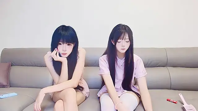 Snapshot of guoguo-888 chatting on 06-17-26, 06:16 guoguo-888 online show from 06-17-26, 06:16