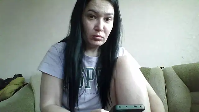 Snapshot of LindaDoll200 chatting on 05-11-26, 10:32 LindaDoll200 online show from 05-11-26, 10:32