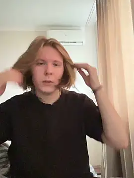 Snapshot of Hirtay chatting on 05-25-26, 01:28 Hirtay online show from 05-25-26, 01:28