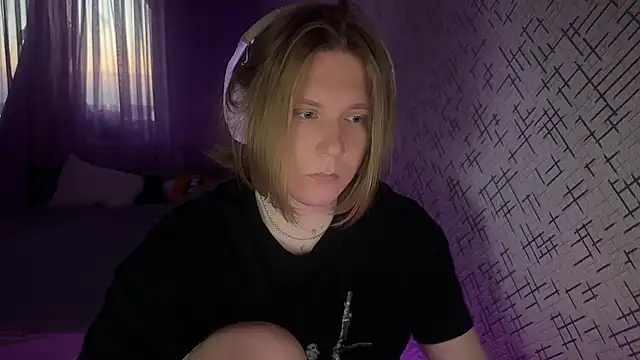 Snapshot of Hirtay chatting on 06-08-26, 05:35 Hirtay online show from 06-08-26, 05:35