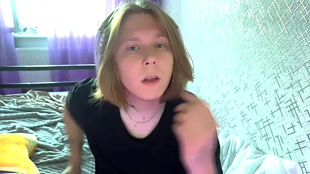Snapshot of Hirtay chatting on 06-17-26, 01:41 Hirtay online show from 06-17-26, 01:41