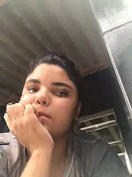 Snapshot of Cliaclara chatting on 05-10-26, 07:41 Cliaclara online show from 05-10-26, 07:41
