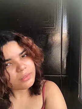 Snapshot of Cliaclara chatting on 05-17-26, 03:19 Cliaclara online show from 05-17-26, 03:19
