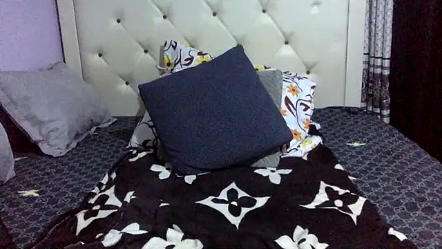 creamyamber online show from 09-28-25, 03:12