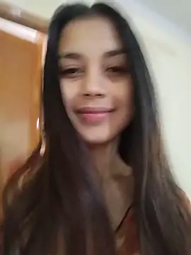 Snapshot of Adrianahearth chatting on 05-21-26, 10:50 Adrianahearth online show from 05-21-26, 10:50