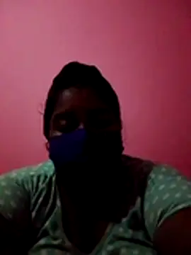 Snapshot of Mona_Vabi chatting on 07-29-26, 04:27 Mona Vabi online show from 07-29-26, 04:27