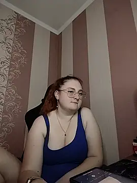 Snapshot of FoxyFlameX chatting on 06-08-26, 09:04 FoxyFlameX online show from 06-08-26, 09:04