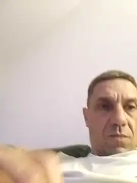 Snapshot of Futyclean chatting on 05-20-26, 05:41 Futyclean online show from 05-20-26, 05:41