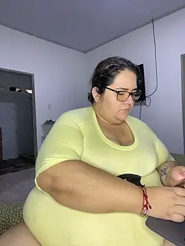 Snapshot of marianacooper1234 chatting on 05-21-26, 04:14 marianacooper1234 online show from 05-21-26, 04:14