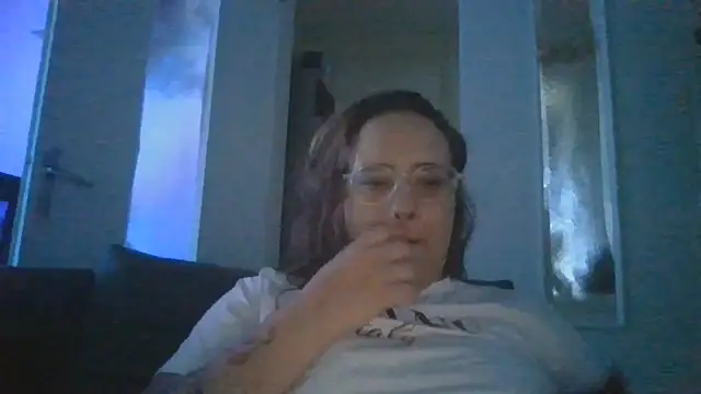 Snapshot of maitresse_eva64 chatting on 06-23-26, 02:15 maitresse eva64 online show from 06-23-26, 02:15