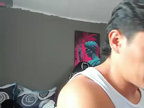 Snapshot of Erick_Wallace chatting on 06-13-26, 02:37 Erick Wallace online show from 06-13-26, 02:37