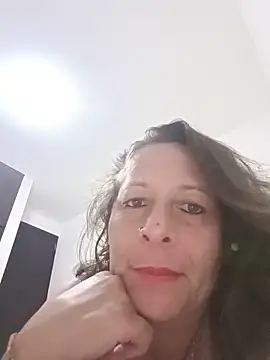 Snapshot of Nikki_milf69 chatting on 05-15-26, 05:14 Nikki milf69 online show from 05-15-26, 05:14