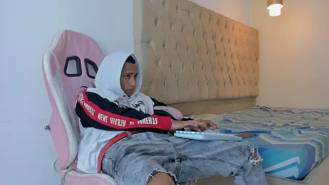Supreme Badboy online show from 06-09-26, 02:23