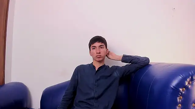 LittleNerd18 online show from 05-12-26, 04:53