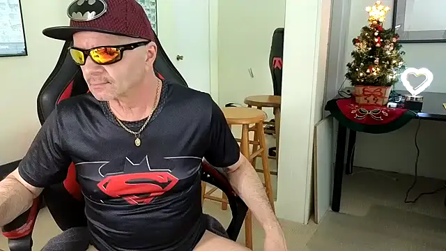 Snapshot of hotdadbod chatting on 12-13-24, 09:20 hotdadbod online show from 12-13-24, 09:20