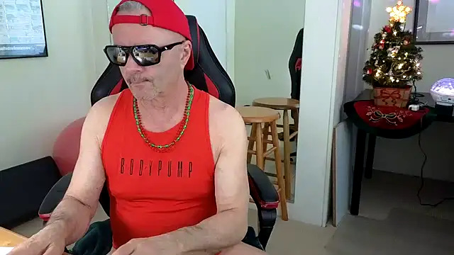 Snapshot of hotdadbod chatting on 12-17-24, 09:16 hotdadbod online show from 12-17-24, 09:16