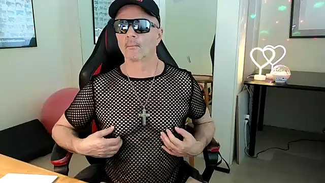 Snapshot of hotdadbod chatting on 02-10-25, 09:25 hotdadbod online show from 02-10-25, 09:25