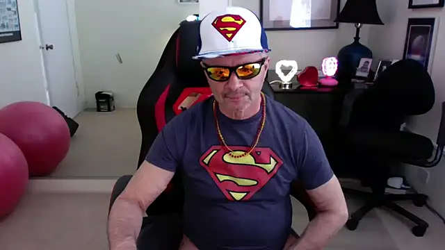Snapshot of hotdadbod chatting on 02-24-25, 09:31 hotdadbod online show from 02-24-25, 09:31