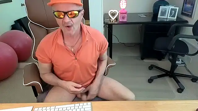 hotdadbod online show from 02-15-26, 09:33