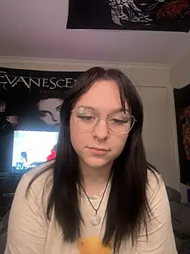 Snapshot of Rxsie222 chatting on 05-12-26, 12:57 Rxsie222 online show from 05-12-26, 12:57