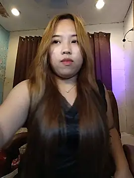 Snapshot of Anne_licous chatting on 05-19-26, 06:03 Anne licous online show from 05-19-26, 06:03