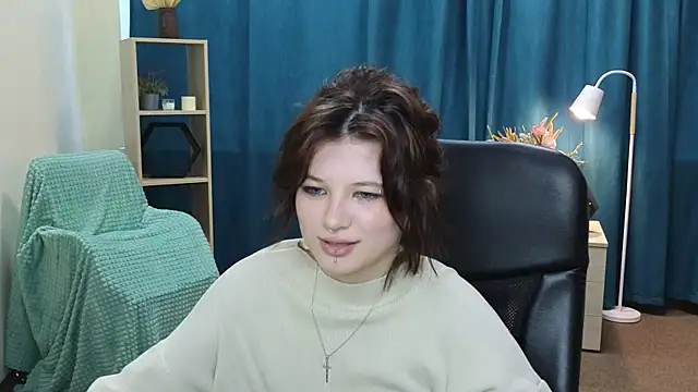 AlesiaPeasel online show from 05-15-26, 09:05