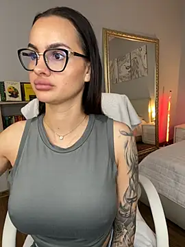 BabyyGirll  online show from 06-18-26, 09:14