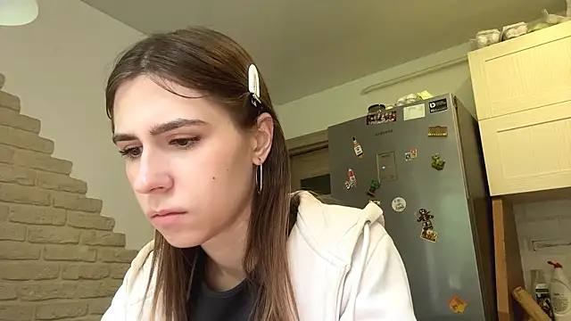ZaraGuyette online show from 05-30-26, 04:09