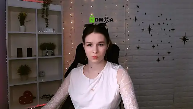 angie foxy1 online show from 06-27-26, 07:08