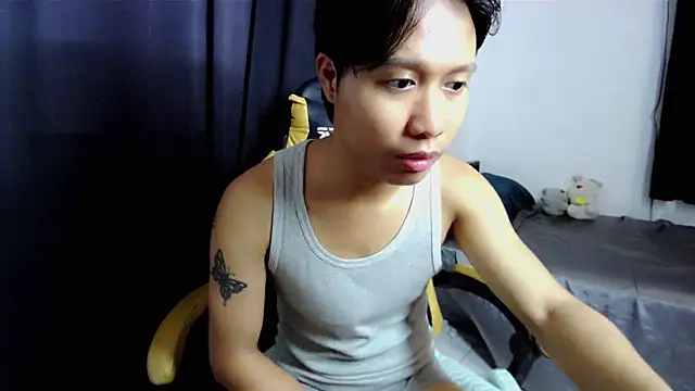 Snapshot of caspian_cum chatting on 06-27-26, 01:43 caspian cum online show from 06-27-26, 01:43