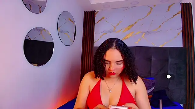 Snapshot of Sol__Latina chatting on 07-02-26, 04:07 Sol Latina online show from 07-02-26, 04:07