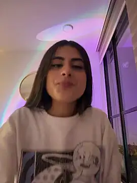 Snapshot of imsofia_dy chatting on 05-15-26, 12:50 imsofia dy online show from 05-15-26, 12:50
