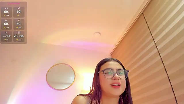 Snapshot of imsofia_dy chatting on 06-15-26, 12:13 imsofia dy online show from 06-15-26, 12:13
