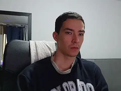 Snapshot of Dan_Hottie chatting on 06-05-26, 07:08 Dan Hottie online show from 06-05-26, 07:08