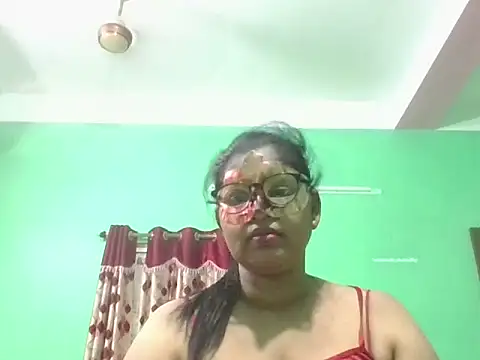 Snapshot of Kavya17 chatting on 06-07-26, 08:56 Kavya17 online show from 06-07-26, 08:56