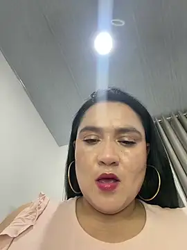 Snapshot of rousee69_ chatting on 05-19-26, 06:31 rousee69 online show from 05-19-26, 06:31