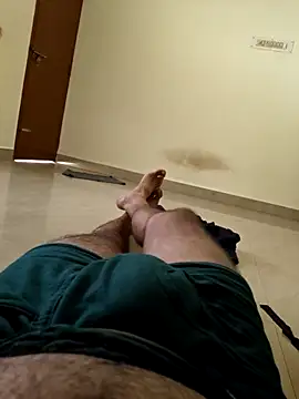 1Horny Boy1 online show from 06-11-26, 04:43