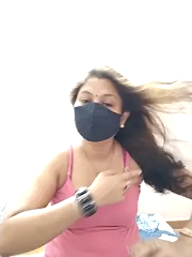 hot kiran2000 online show from 06-19-26, 01:04