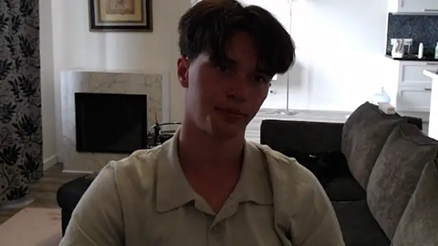 Snapshot of arthur___king chatting on 05-20-26, 11:27 arthur king online show from 05-20-26, 11:27