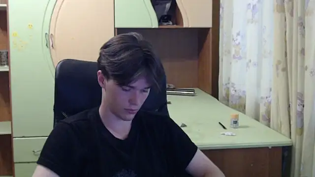 Snapshot of arthur___king chatting on 06-11-26, 01:09 arthur king online show from 06-11-26, 01:09