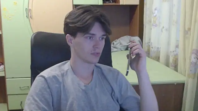 Snapshot of arthur___king chatting on 06-13-26, 01:09 arthur king online show from 06-13-26, 01:09