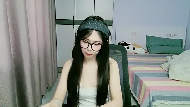 Snapshot of xiaoxiaoyu030 chatting on 05-31-26, 09:38 xiaoxiaoyu030 online show from 05-31-26, 09:38