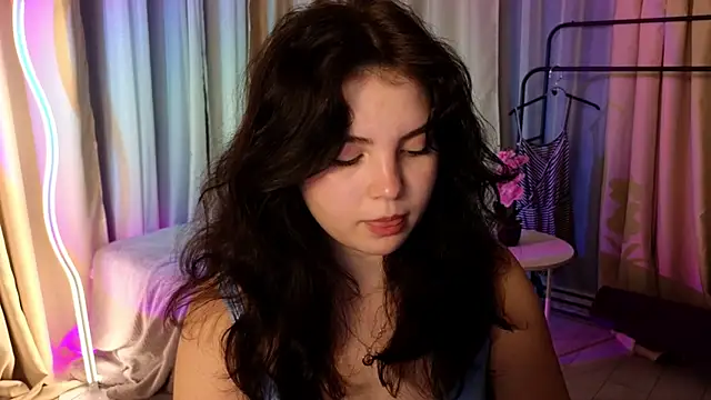 Snapshot of lollyy_pop chatting on 06-07-26, 01:21 lollyy pop online show from 06-07-26, 01:21