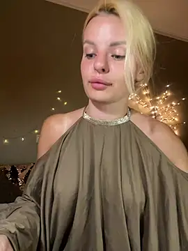 MissAnabel  online show from 06-17-26, 06:53