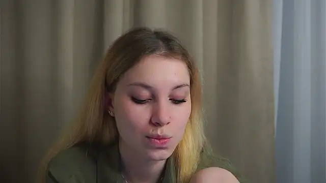 Sairallyn online show from 06-11-26, 10:52