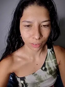 Snapshot of MelanyMo_on chatting on 06-03-26, 10:29 MelanyMo on online show from 06-03-26, 10:29