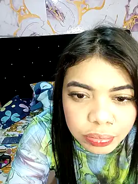 Snapshot of luxuryluna chatting on 05-13-26, 09:44 luxuryluna online show from 05-13-26, 09:44