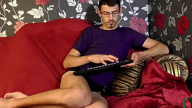 KairoZenn online show from 05-19-26, 01:56